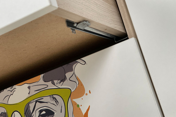 Зоо Комод 26.01(дуб мария/белый)